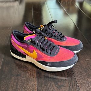 Nike Waffle One Active Fuchsia: Women’s 6.5